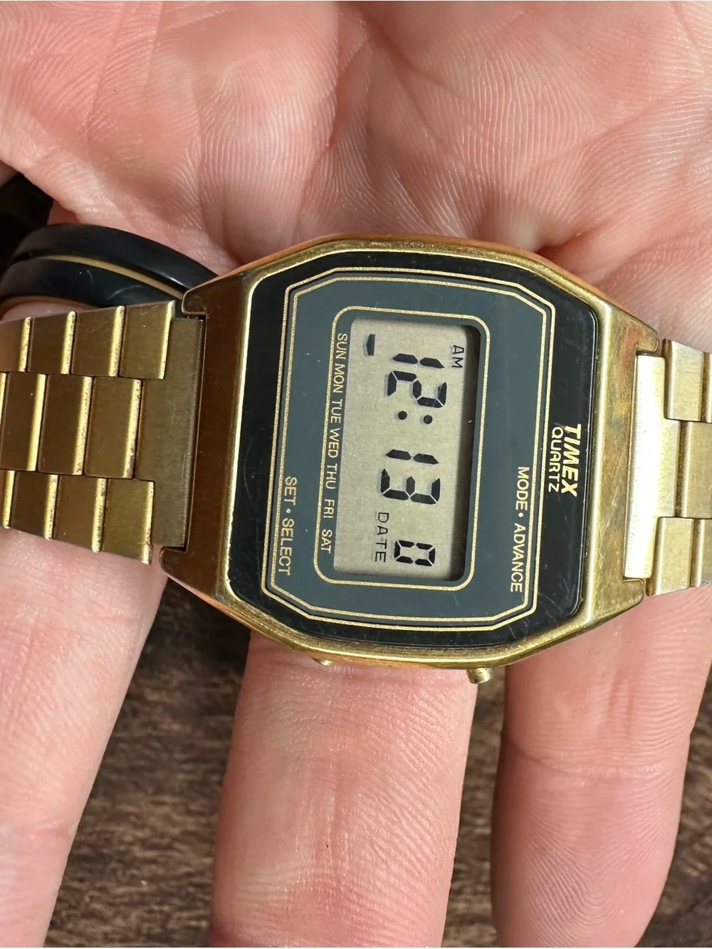 Vintage Timex Gold-Tone Digital Quartz Watch with Bracelet